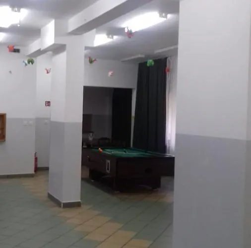 Niepubliczne Schronisko Mlodziezowe 리조트 우바브카